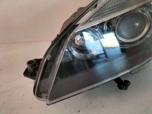 LAMPA FAR PREDNJA LIJEVA STRANA MERCEDES CLC CL203 07-11 C KLASA W204 BIXENON