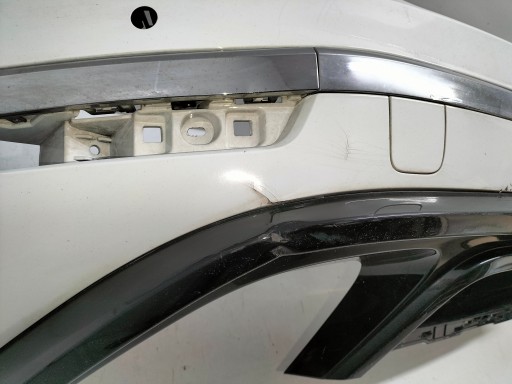 BRANIK ZADNJI VW TOUAREG 7P REDIZAJN 14-18 R-LINE