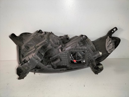 LAMPA FAR PREDNJA DESNA STRANA RENAULT KADJAR 15- LAMPA FAR PREDNJA DESNA STRANA RENAULT KADJAR 15-