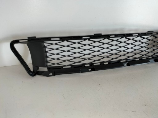 MASKA MREŽICA BRANIKA PREDNJA STRANA SREDNJA LEXUS IS250 11- SPORT