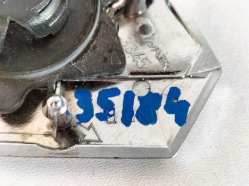 ZNAK EMBLEMAT GEPEKA ZADNJI RENAULT SCENIC II 03- ZNAK EMBLEMAT GEPEKA ZADNJI RENAULT SCENIC II 03-