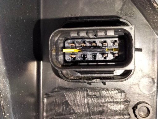 LAMPA FAR PREDNJA LIJEVA STRANA PEUGEOT EXPERT III 16- TRAVELLER XENON