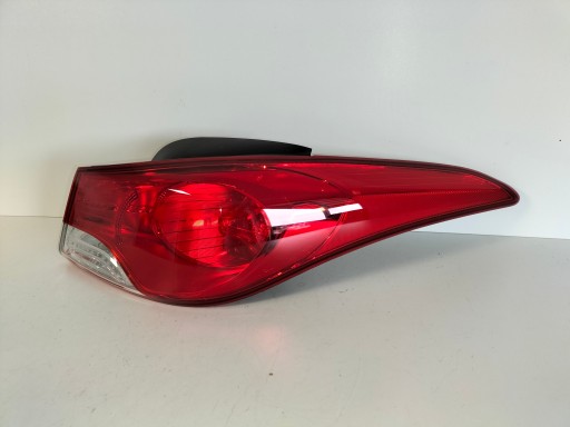 LAMPA FAR ZADNJA ZADNJI DESNA STRANA HYUNDAI ELANTRA 10-13 LAMPA FAR ZADNJA ZADNJI DESNA STRANA HYUNDAI ELANTRA 10-13