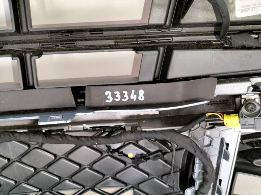 BRANIK PREDNJA STRANA VW TOUAREG III 760 REDIZAJN 23- R-LINE