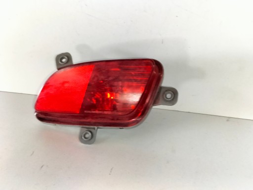 LAMPA FAR MAGLENKA ZADNJA  ZADNJI LIJEVA STRANA KIA VENGA 10-