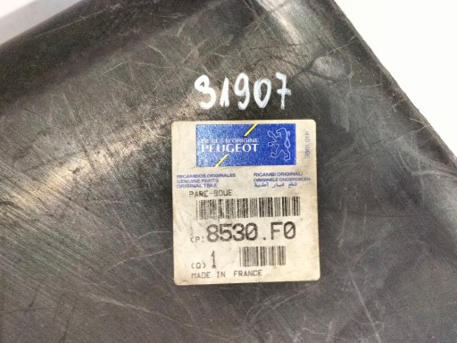 PVC BLATOBRANA ZADNJA ZADNJI DESNA PEUGEOT 106 96- GTI DIO