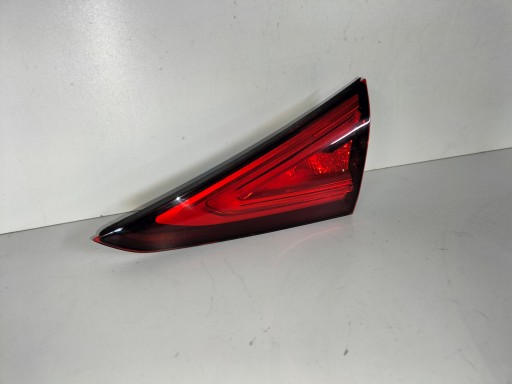 LAMPA FAR ZADNJA  ZADNJI DESNA STRANA MERCEDES CLS W257 18- LED UNUTARNJE NA GEPEKA