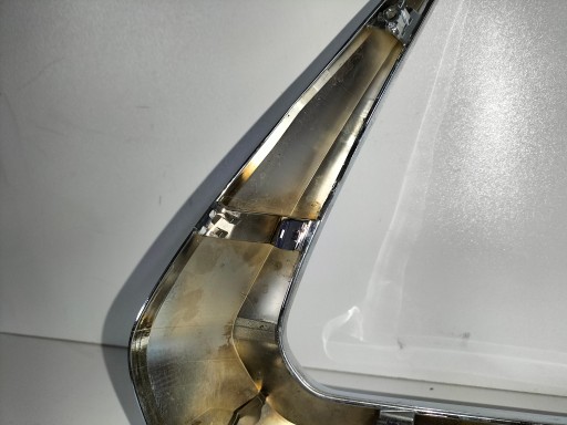 LAJSNA MASKE KROM LEXUS UX 18- LAJSNA MASKE KROM LEXUS UX 18-