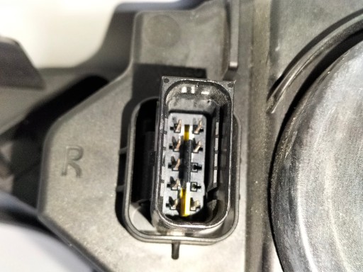 LAMPA FAR PREDNJA DESNA STRANA CITROEN DS3 CROSSBACK 19-