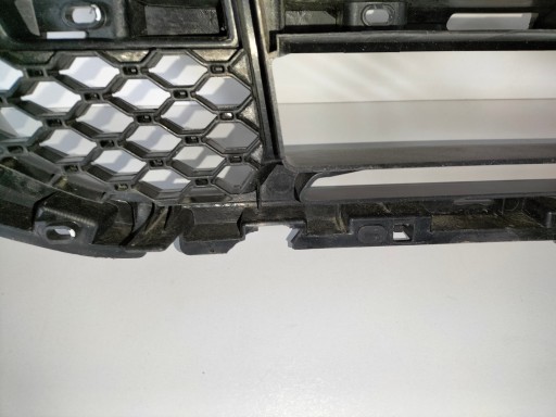 MASKA MREŽICA FORD RANGER IV REDIZAJN 18- MASKA MREŽICA FORD RANGER IV REDIZAJN 18-