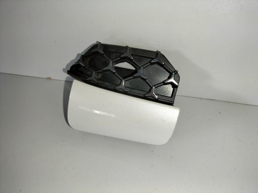 POKLOPAC OTVORA VUČE BRANIKA PREDNJA STRANA MERCEDES CLS C257 18-