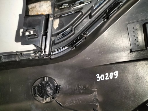 BRANIK PREDNJA STRANA VW TOUAREG III 18-