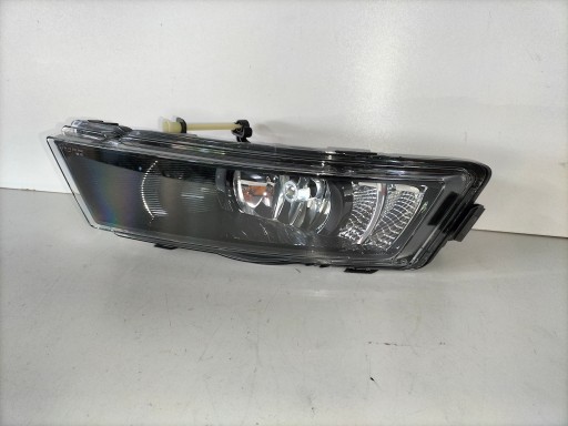 MAGLENKA LAMPA FAR LIJEVA STRANA SKODA RAPID 12-17 LED MAGLENKA LAMPA FAR LIJEVA STRANA SKODA RAPID 12-17 LED