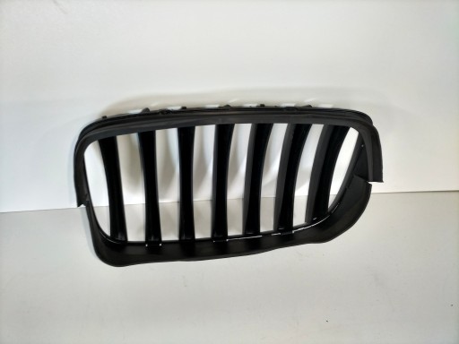 MASKA MREŽICA DESNA STRANA BMW X5 E70 06- MASKA MREŽICA DESNA STRANA BMW X5 E70 06-