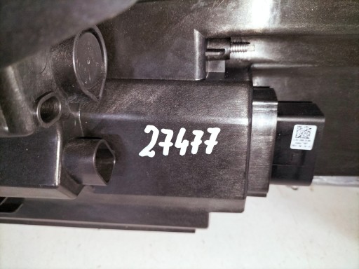 LAMPA FAR PREDNJA DESNA STRANA FORD TOURNEO CONNECT III 21-