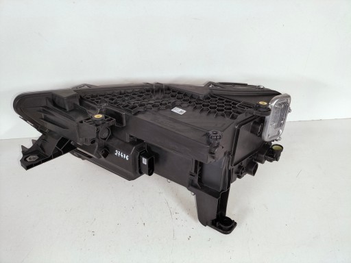 LAMPA FAR PREDNJA DESNA STRANA FORD TOURNEO CONNECT III 21-