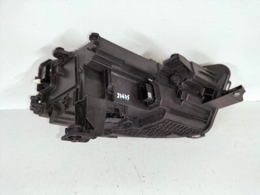 LAMPA FAR PREDNJA LIJEVA STRANA FORD TOURNEO CONNECT III 21-
