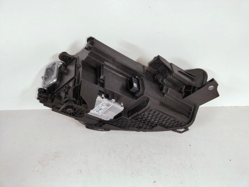 LAMPA FAR PREDNJA LIJEVA STRANA FORD TOURNEO CONNECT III 21-