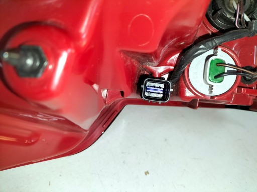 LAMPA FAR ZADNJA  ZADNJI DESNA STRANA HYUNDAI SANTA FE IV REDIZAJN 21-