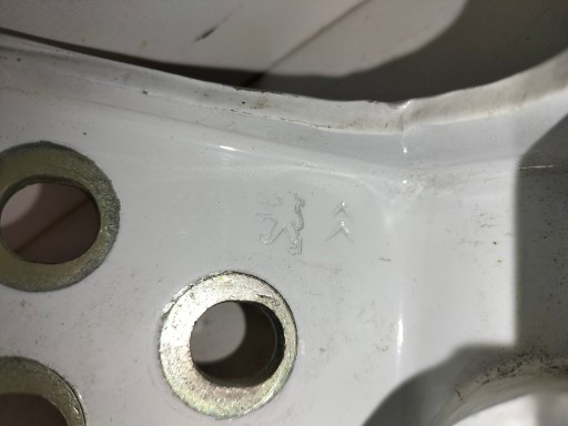 NOSAČ / ŠKARE VRATA ZADNJIH ZADNJI DESNA STRANA CITROEN BERLINGO PARTNER 4 IV 18- NOSAČ / ŠKARE VRATA ZADNJIH ZADNJI DESNA STRANA CITROEN BERLINGO PARTNER 4 IV 18-