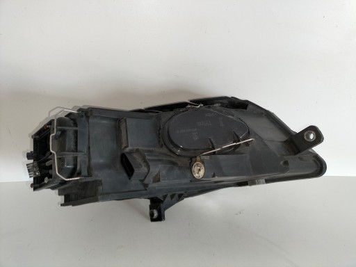 LAMPA FAR PREDNJA LIJEVA STRANA VW PASSAT B6 3C0 05-07 XENON LAMPA FAR PREDNJA LIJEVA STRANA VW PASSAT B6 3C0 05-07 XENON