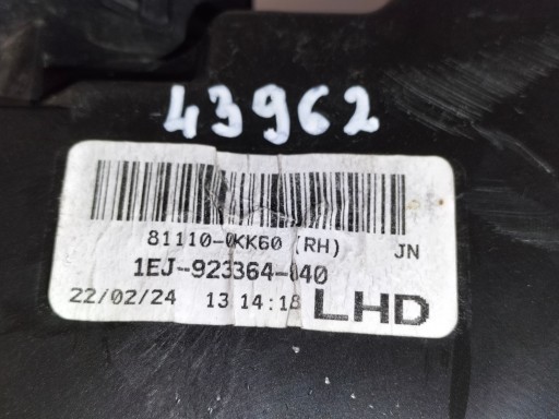 LAMPA FAR PREDNJA DESNA STRANA TOYOTA HILUX VIII REDIZAJN 20-