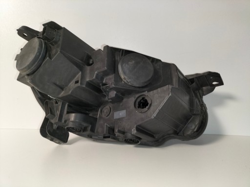 LAMPA FAR PREDNJA LIJEVA STRANA PEUGEOT RIFTER 18- PARTNER IV