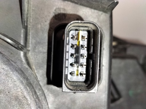 LAMPA FAR PREDNJA LIJEVA STRANA PEUGEOT RIFTER 18- PARTNER IV