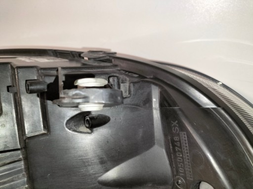 LAMPA FAR PREDNJA LIJEVA STRANA FIAT DOBLO II REDIZAJN 15-