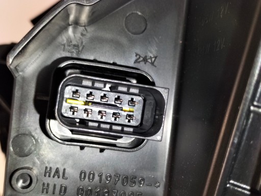 LAMPA FAR PREDNJA DESNA STRANA PEUGEOT EXPERT III 16-