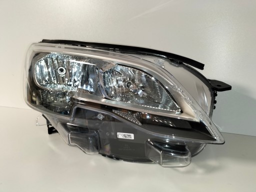 LAMPA FAR PREDNJA DESNA STRANA PEUGEOT EXPERT III 16-