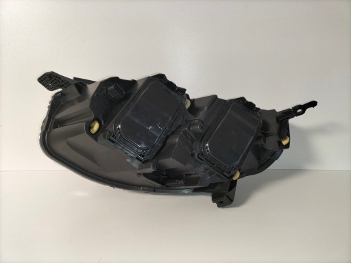 LAMPA FAR PREDNJA DESNA STRANA PEUGEOT EXPERT III 16-