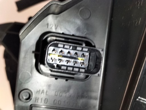 LAMPA FAR PREDNJA DESNA STRANA PEUGEOT EXPERT III 16-