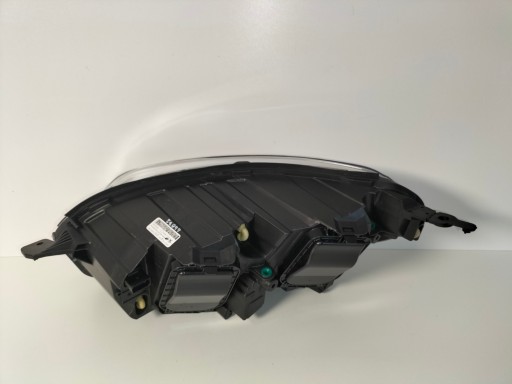 LAMPA FAR PREDNJA DESNA STRANA PEUGEOT EXPERT III 16-