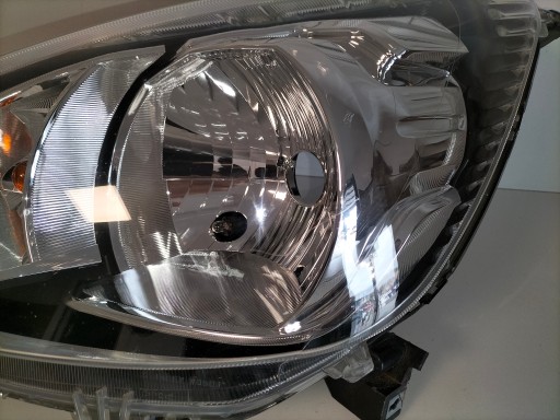 LAMPA FAR PREDNJA LIJEVA STRANA MITSUBISHI SPACE STAR II 13- LAMPA FAR PREDNJA LIJEVA STRANA MITSUBISHI SPACE STAR II 13-