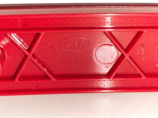 MAČJE OKO (KATADIOPTER) BRANIKA ZADNJEG ZADNJI LIJEVA STRANA KIA RIO 4 IV 16- MAČJE OKO (KATADIOPTER) BRANIKA ZADNJEG ZADNJI LIJEVA STRANA KIA RIO 4 IV 16-