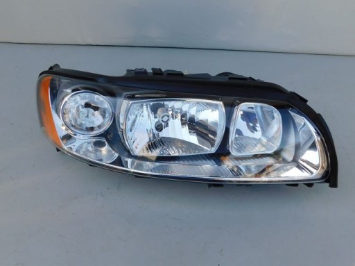 VOLVO V70 XC70 REDIZAJN FAR DESNA STRANA