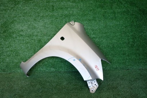 DAIHATSU SIRION 05- BLATOBRAN DESNA STRANA PREDNJA