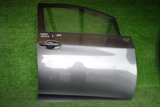 TOYOTA VERSO S 10- VRATA DESNA  PREDNJA STRANA