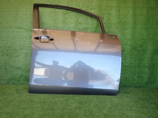 TOYOTA VERSO 09- VRATA DESNA  PREDNJA STRANA