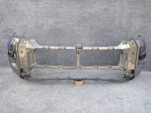 TOYOTA HILUX VIII INVINCIBLE 20- BRANIK PREDNJA STRANA