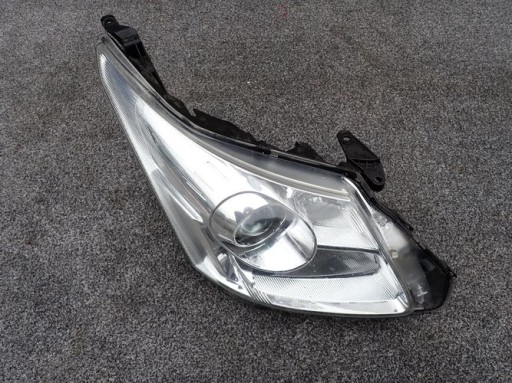 TOYOTA AVENSIS T27 08- FAR DESNA STRANA LAMPA
