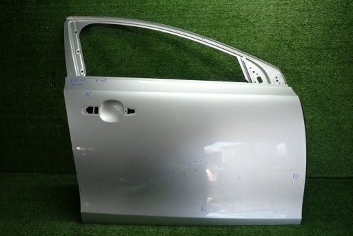 VOLVO V40 12-19 VRATA DESNA  PREDNJA STRANA
