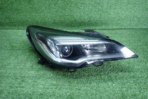 OPEL ASTRA K V 16- FAR DESNA STRANA LAMPA 39158006