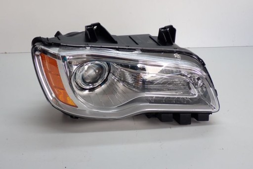 CHRYSLER 300C II XENON 10-23 FAR DESNA STRANA LAMPA 68042154AF CHRYSLER 300C II XENON 10-23 FAR DESNA STRANA LAMPA 68042154AF