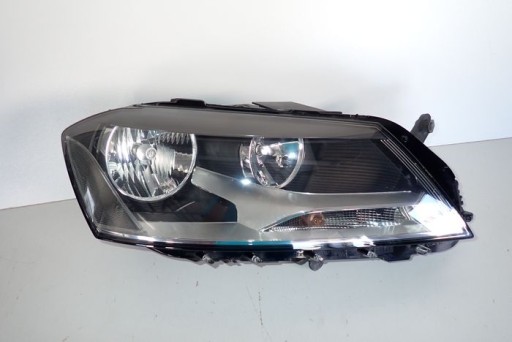 VW PASSAT B7 FAR DESNA STRANA LAMPA 3AB941006