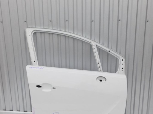 OPEL MERIVA B VRATA DESNA  PREDNJA STRANA