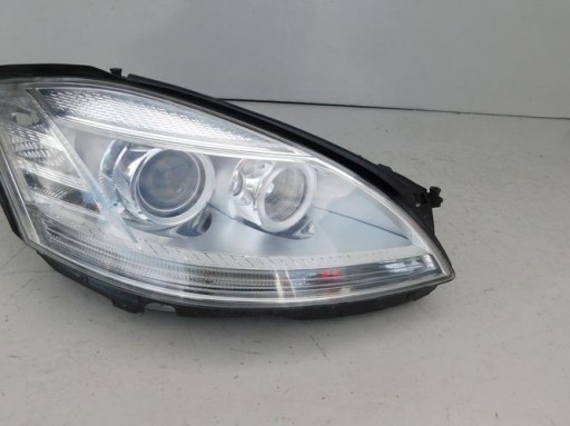 MERCEDES W221 S-KLASA XENON REDIZAJN FAR DESNA STRANA