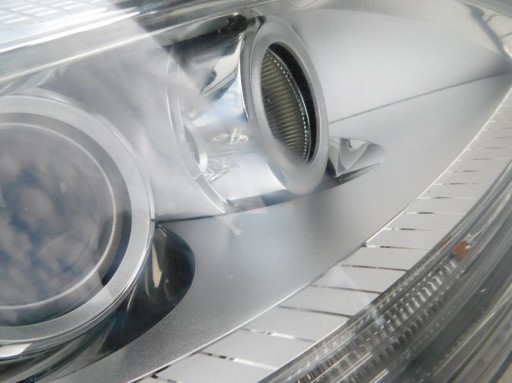 MERCEDES W221 S-KLASA XENON REDIZAJN FAR DESNA STRANA