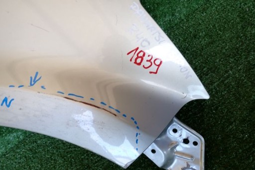 DAIHATSU SIRION 05- BLATOBRAN DESNA STRANA PREDNJA